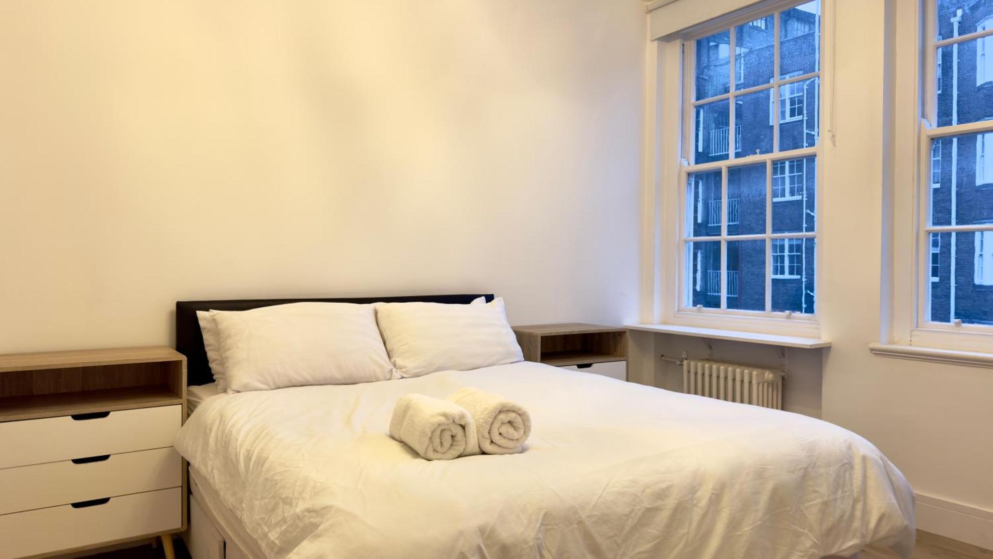 Superb 4 Bedroom Hyde Park Appartamento *