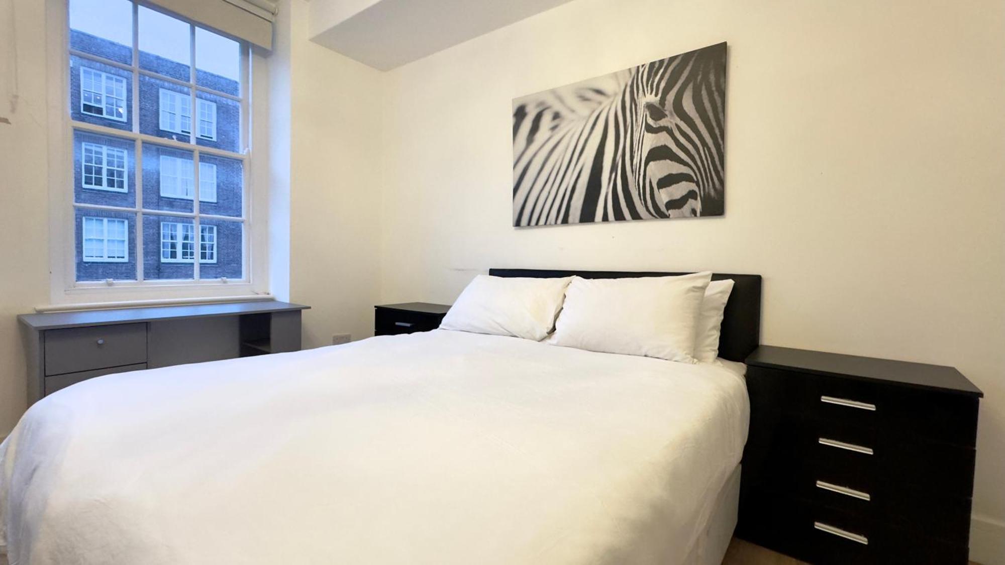 Superb 4 Bedroom Hyde Park Londra