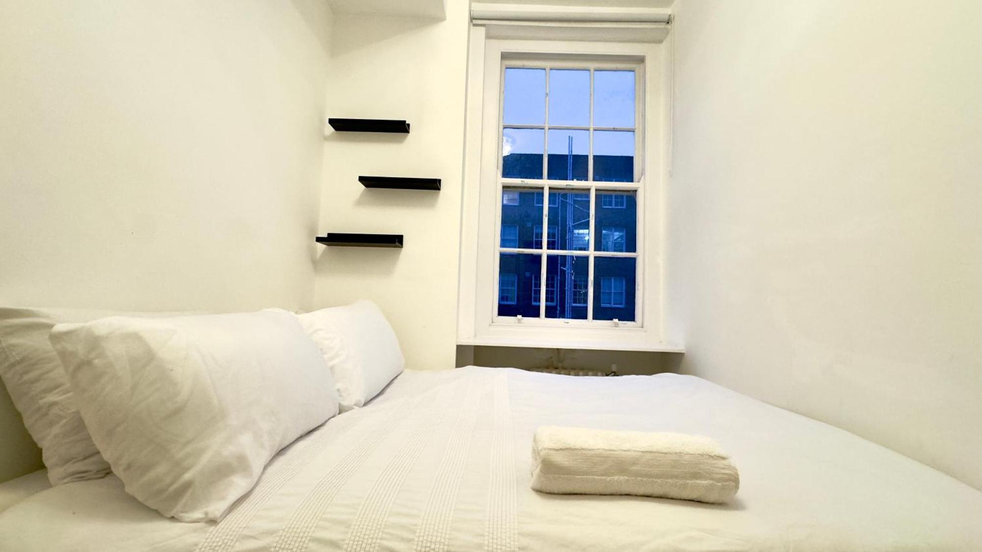 Superb 4 Bedroom Hyde Park * Londra