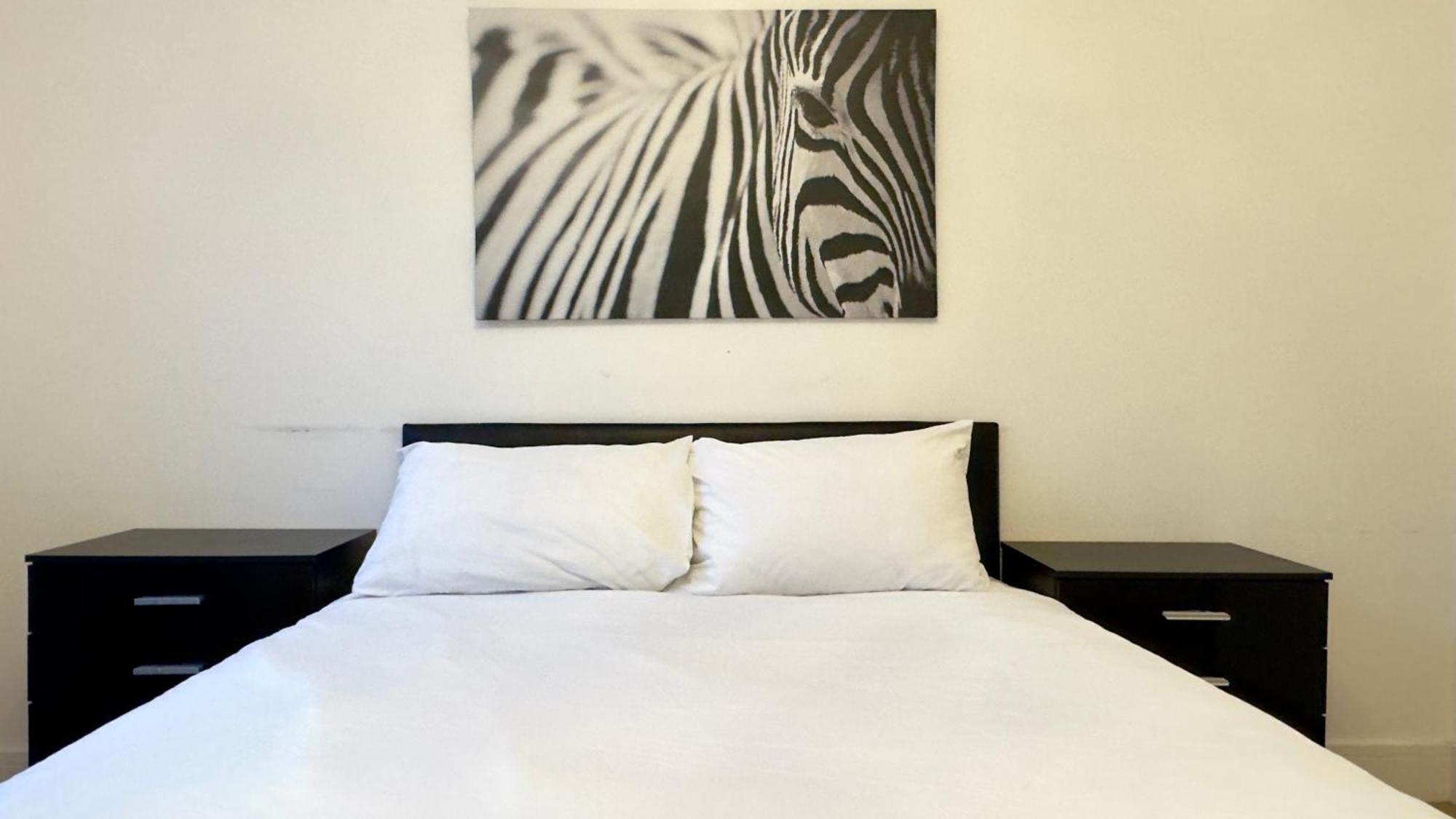 Apartment Superb 4 Bedroom Hyde Park